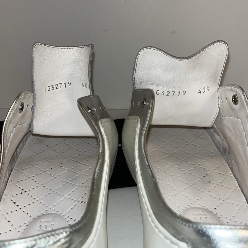 Authentic Chanel Interlocking Cc White Rubber Met… - image 7